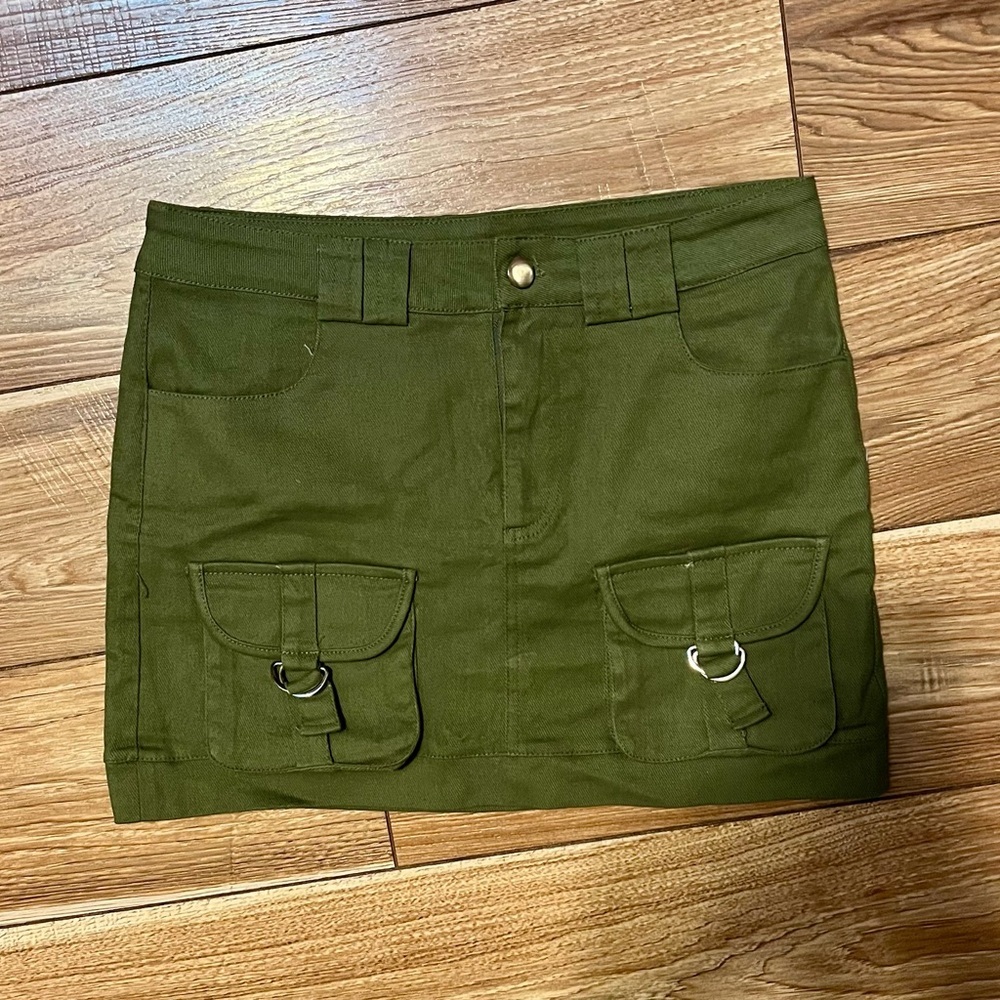Olive Green Mini Skirt with Pockets